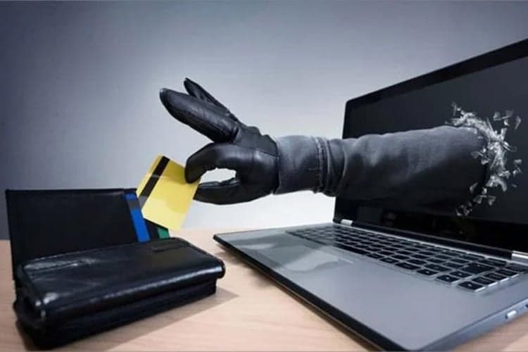 15 مليار إعلان احتيالي يوميا: تهديد خطير يستدعي تعزيز السياسة الإعلامية الوطنية