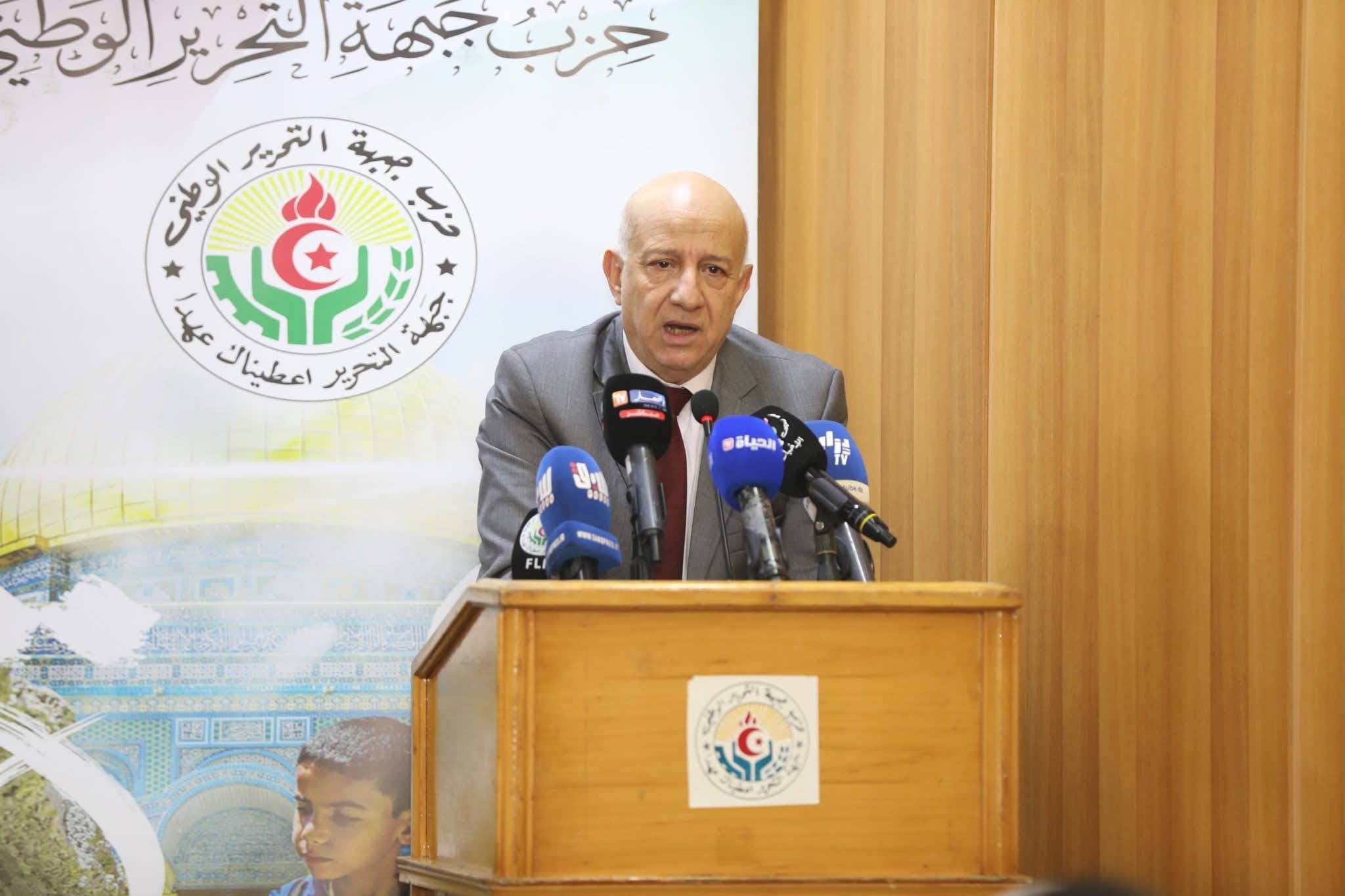 بن مبارك يحيي ذكرى 11 ديسمبر ويشيد بوحدة الشعب