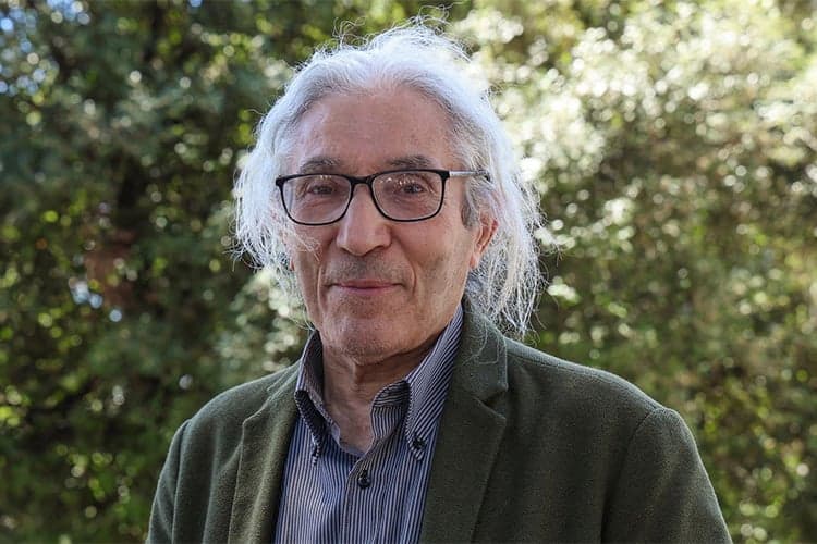 مثقف المخزن الطاهر بن جلون يدافع عن صنصال ويتجاهل قضايا المغرب