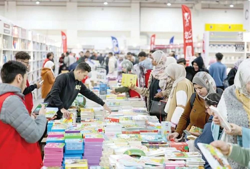 معرض القاهرة للكتاب يجذب 3 ملايين زائر رغم ارتفاع الأسعار